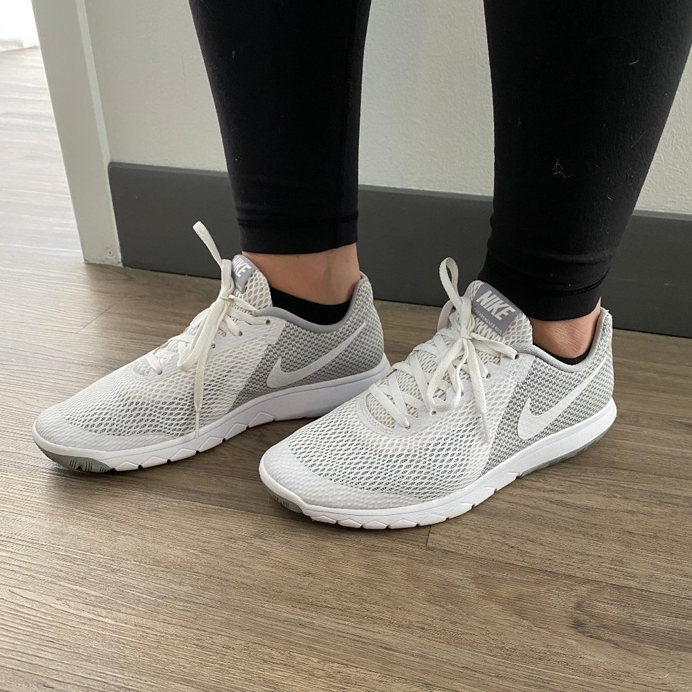 Nike Women's Flex Experience 6 Running Shoe